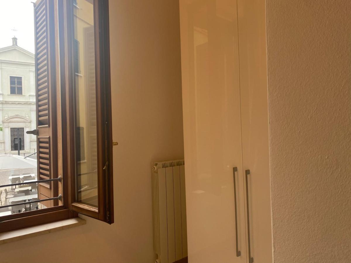 Appartamento Antico Teatro Salo Bagian luar foto